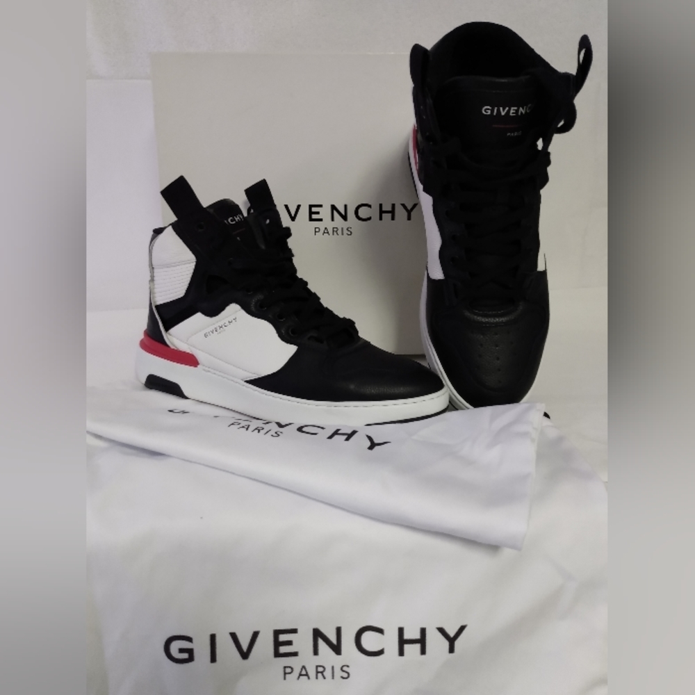 Givenchy Sneakers